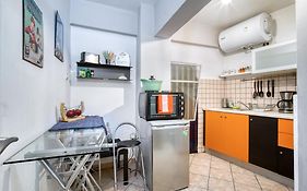 Athens Metro Apartment